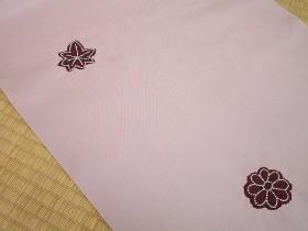 Tie-dyed Sagara embroidery    Oshima tsumugi 
